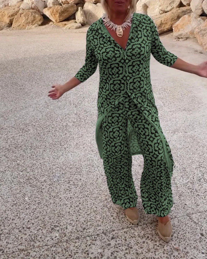 Michelle Collection | Women's Two Piece Set with Relaxed Fit & Printed Design for Everyday Comfort 4