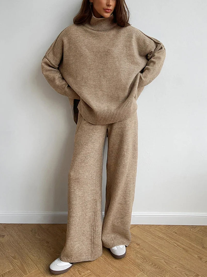 Sienna Collection | Women's Oversized Two-Piece Set with Wide Leg Pants and Turtleneck for Comfortable Style 0